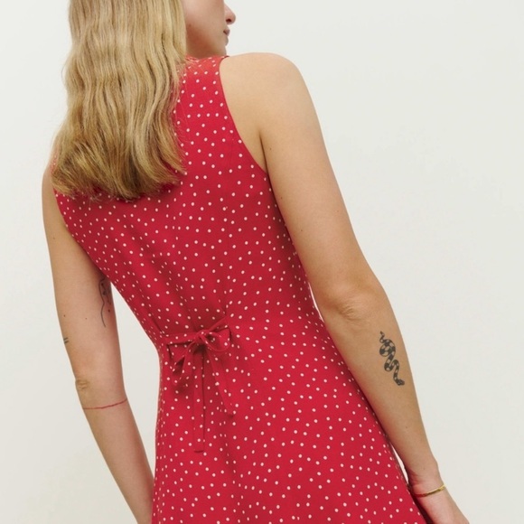 Reformation Leith Dress In red Dots Sz 0 NWT - Picture 3 of 8